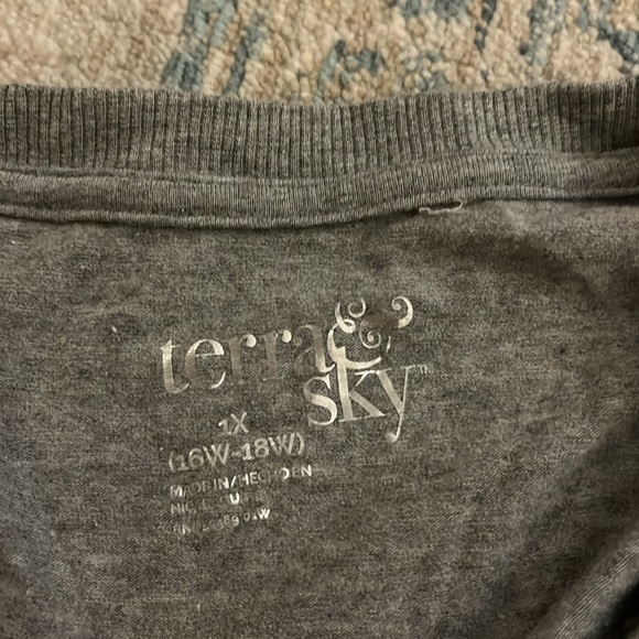 Terra & Sky Long Sleeve Tee • 1X - Picture 2 of 3